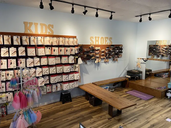 Tutus & Dance Shoes Picture 1