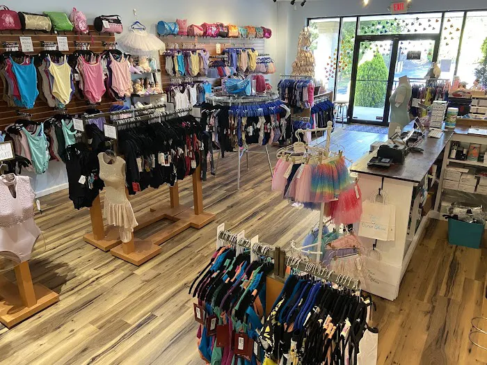 Tutus & Dance Shoes Picture 4