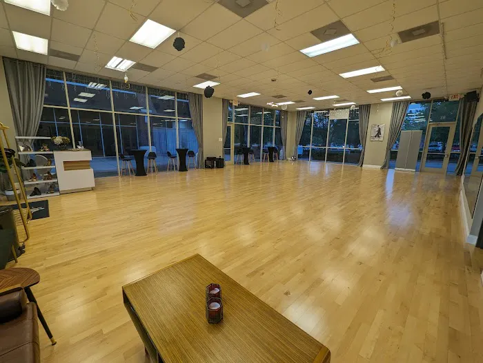 Fred Astaire Dance Studios Picture 2
