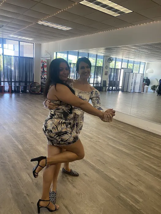 Kizomba Alegria Dance Company Picture 5