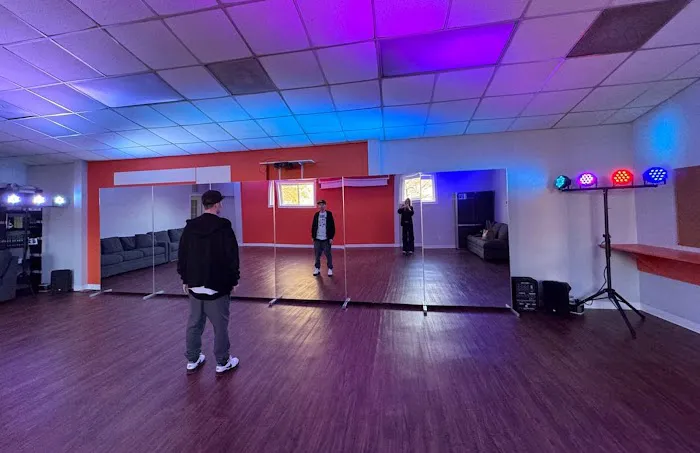 The Home Dance Studio Picture 1