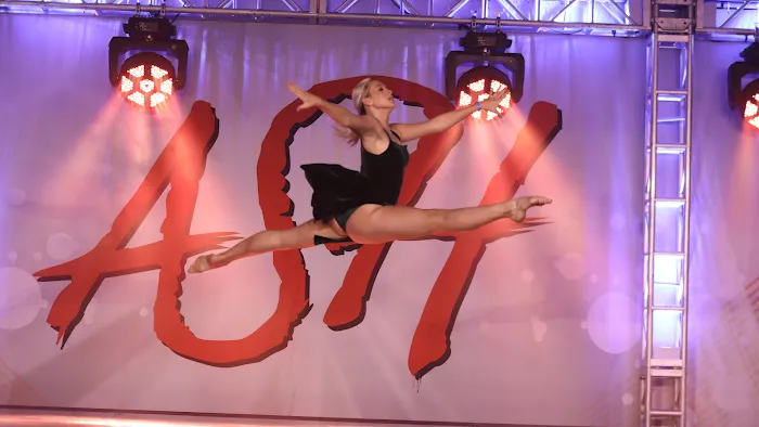 STARZ Performing Arts Academy Picture 3