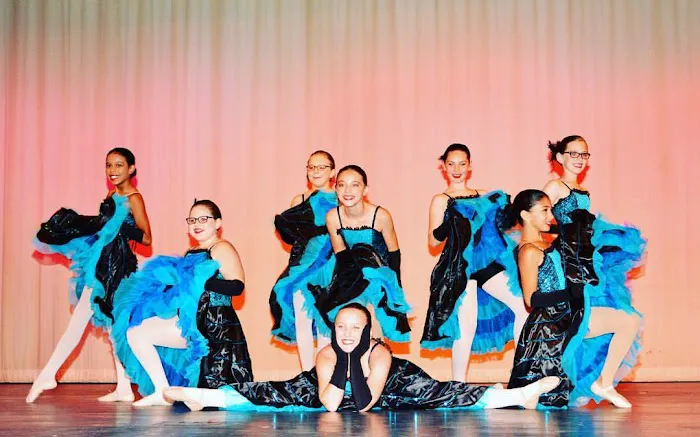 DANCE CAROLINA Picture 9