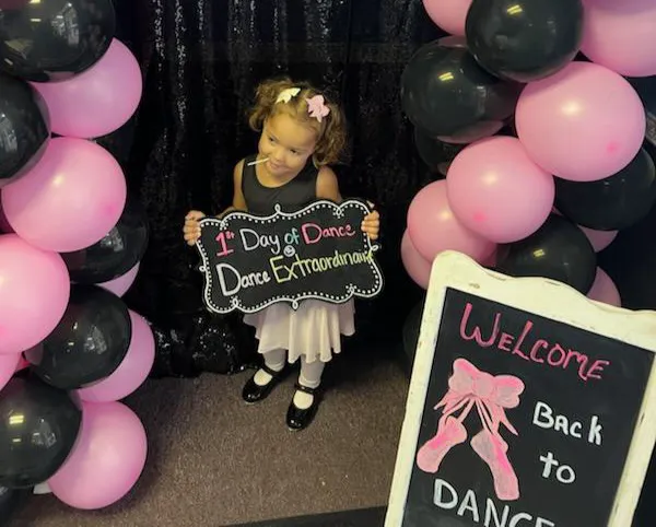 Dance Extraordinaire Picture 1