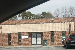 Auto Service Center
