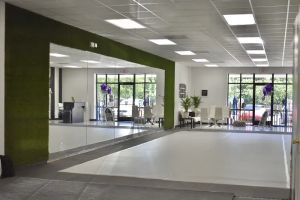 Auto Service Center