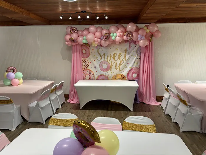 Studio 219 Picture 8