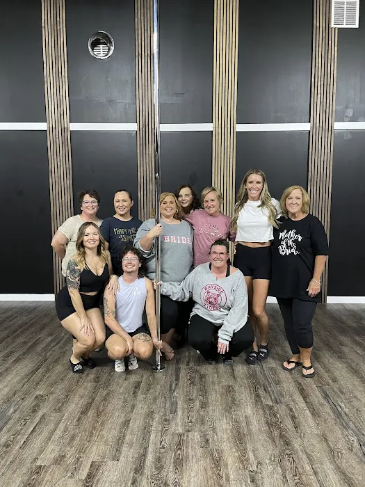 Collective Movement: Pole, Aerial & Dance Fitness Picture 8
