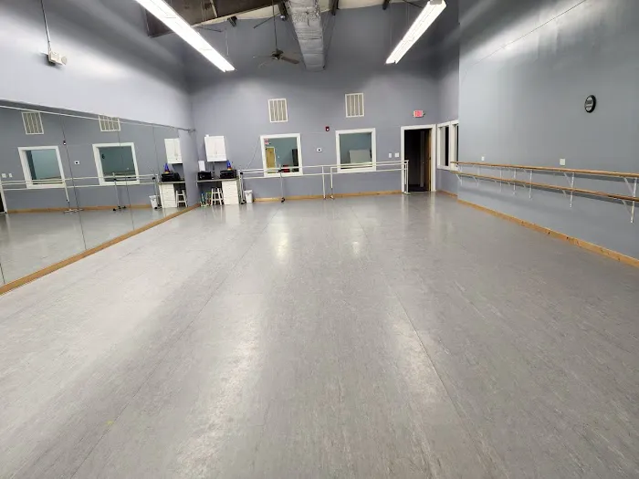 To The Pointe Dance Picture 2