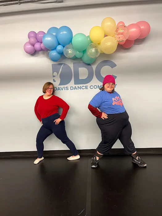 Davis Dance Company Picture 6
