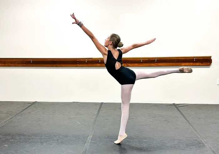 Walkerdance Ballet Theatre Picture 4