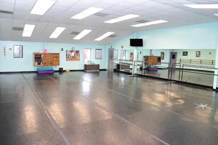 Tamalyn's Dance Centre Picture 4