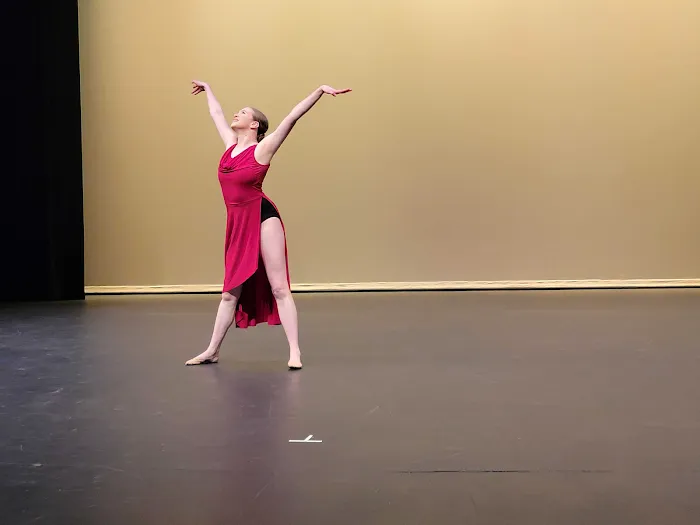 Stage Door Dance Productions Picture 9