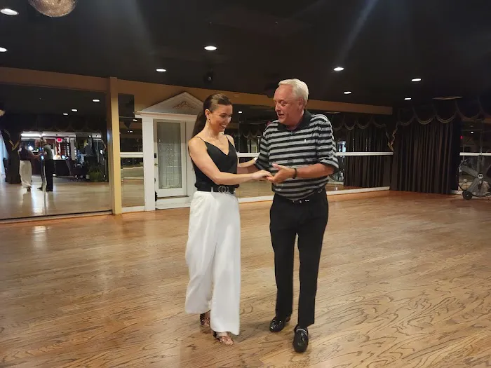 Roland's Dance Studio Picture 8
