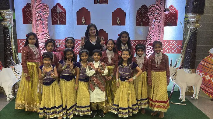 Nikita's Bollywood DANCE Academy Picture 8