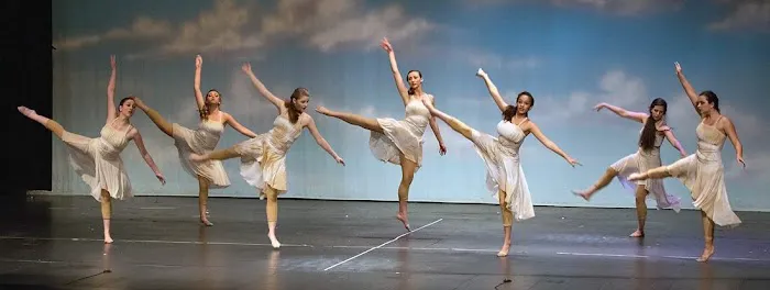 Silver Lining School of the Arts Picture 9