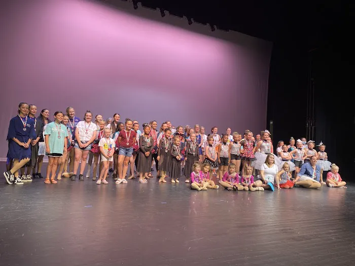 Shoreline Dance Company Picture 3