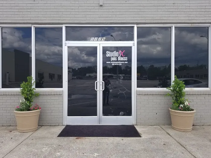 Siren & Sage - Pole and Dance Studio Picture 10