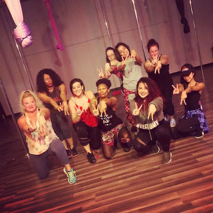 Siren & Sage - Pole and Dance Studio Picture 9