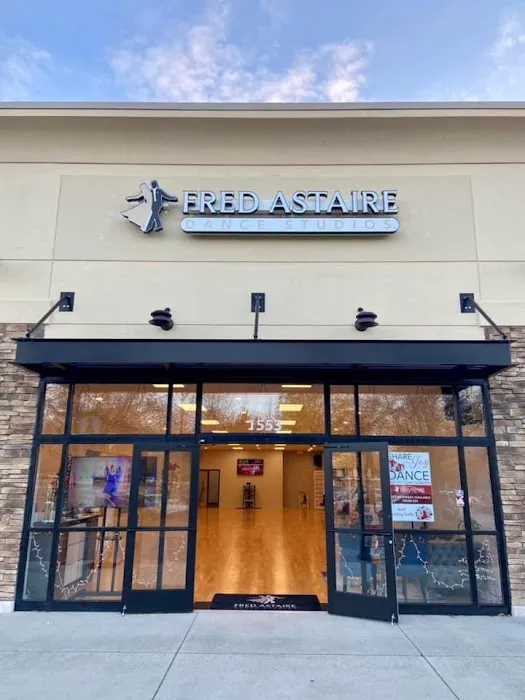 Fred Astaire Dance Studios Picture 5