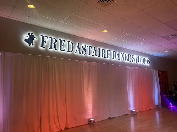 Fred Astaire Dance Studios Picture 3