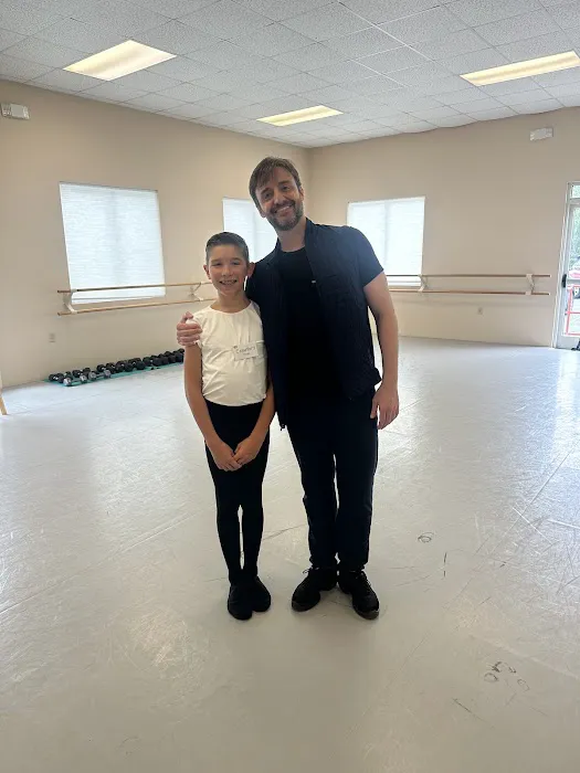 Boys Ballet Summer Intensive Picture 2