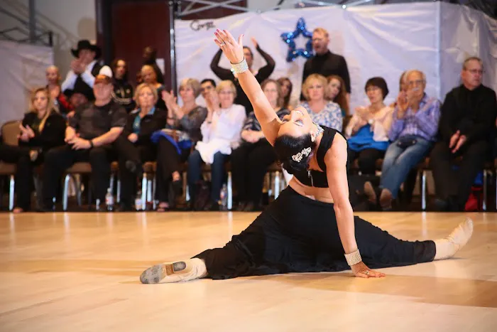 DPM Studios/ Dance With Raquel Picture 4