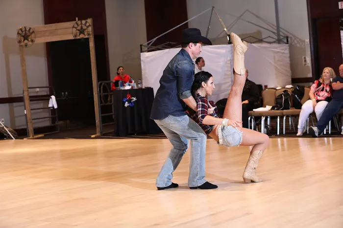 DPM Studios/ Dance With Raquel Picture 8