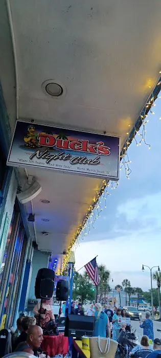 Duck's Night Life Picture 9