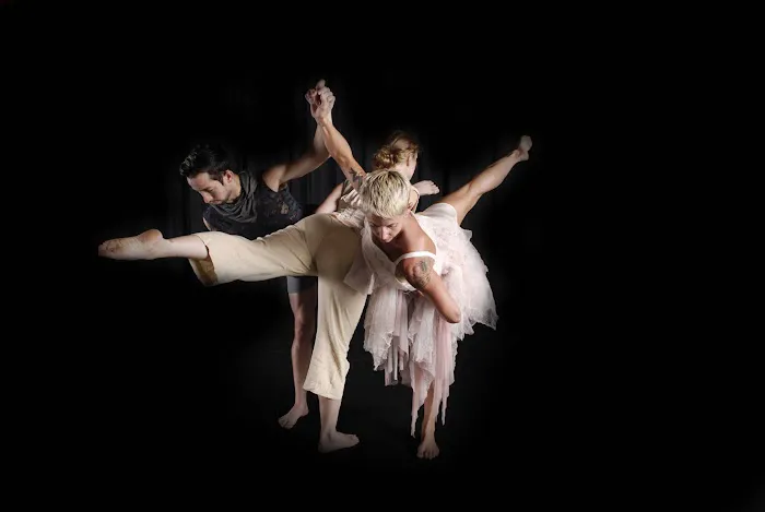Black Box Dance Theatre Picture 7
