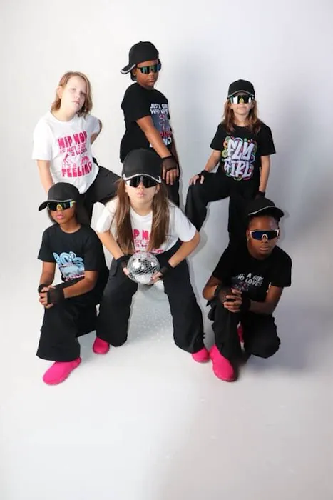 Anevay Dance Picture 5
