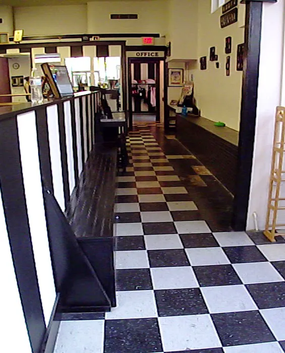 Dance Studio B Picture 10