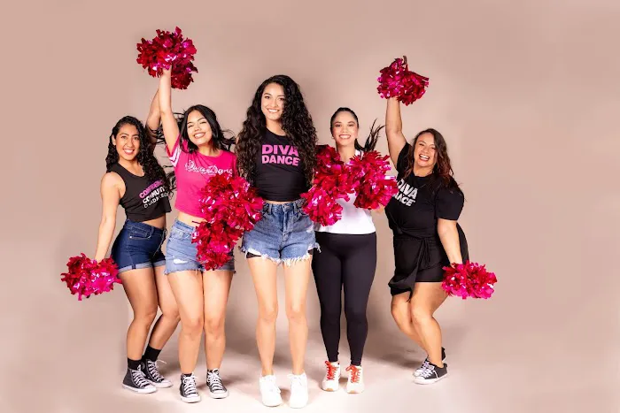 DivaDance® Port City Picture 4