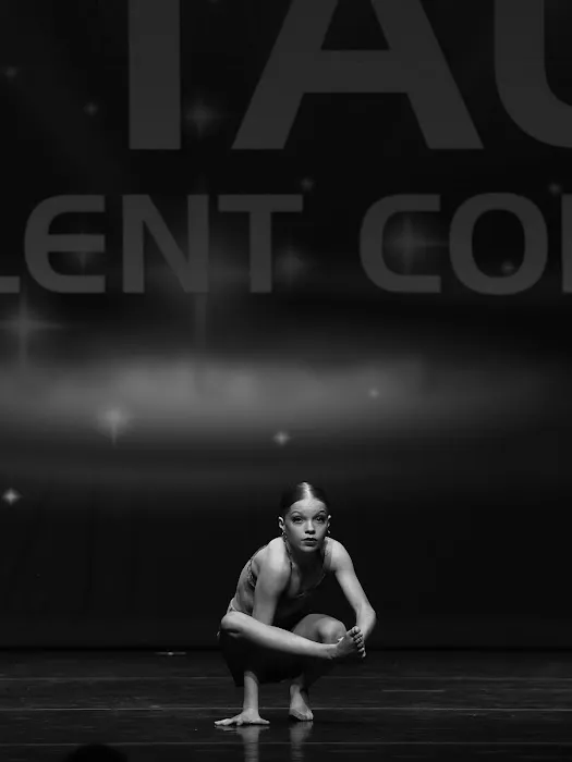 Moving Different Dance Picture 3