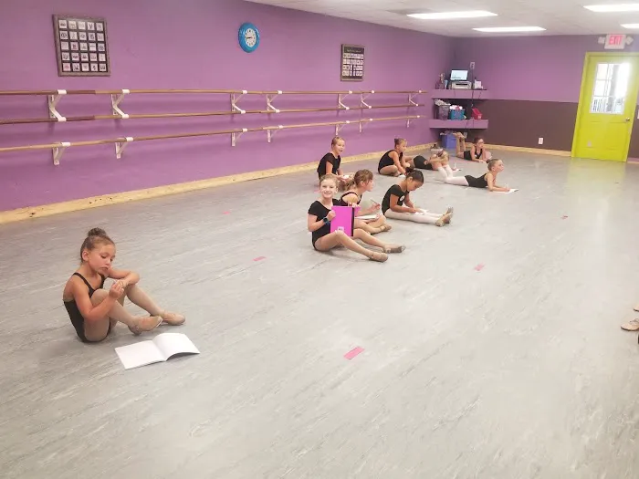 Tippy Toes Dance Studio Picture 2