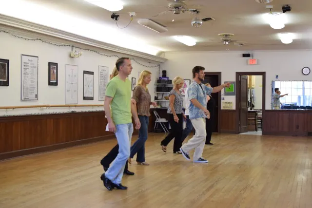 Dancing Davis Studios Picture 2
