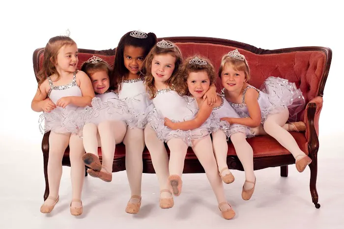 Get the Pointe Picture 3