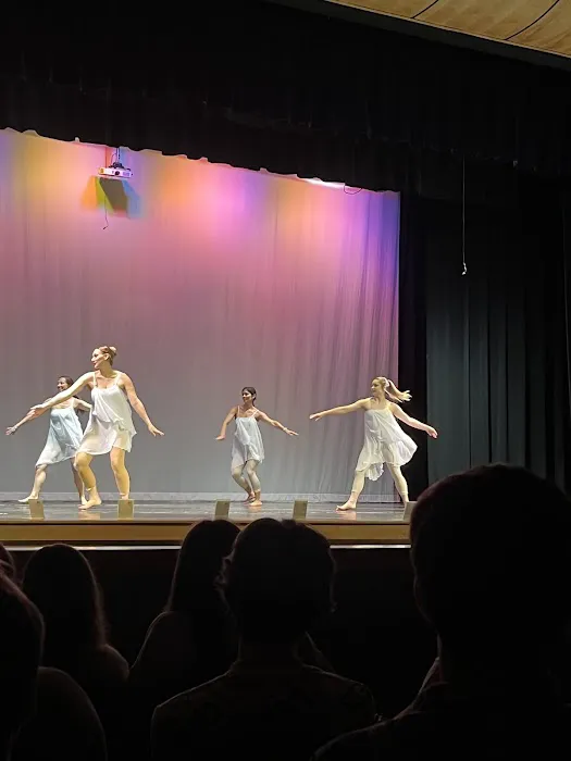 Swansboro Dance Studio Picture 2