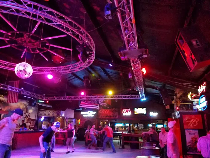 Gus' Country Rock Club Picture 10