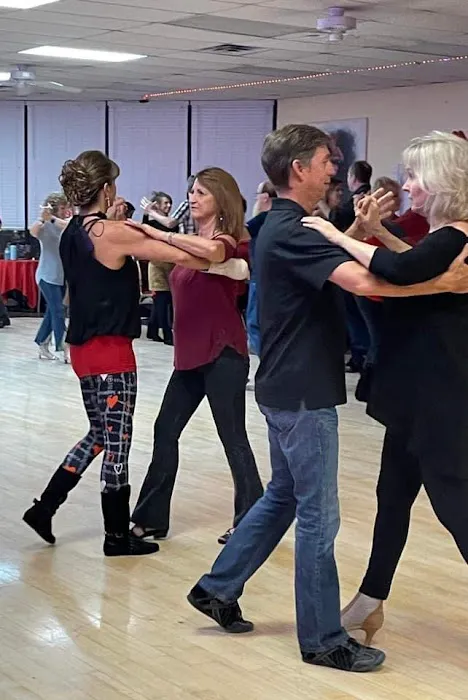 DB Dance Lessons Picture 7