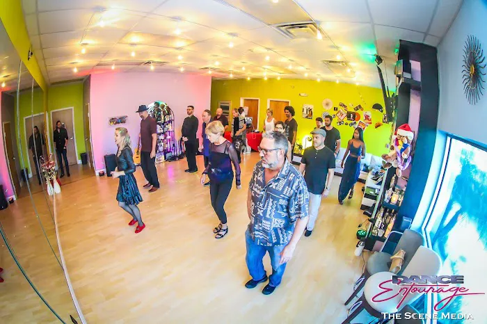 DanceEntourage Picture 7