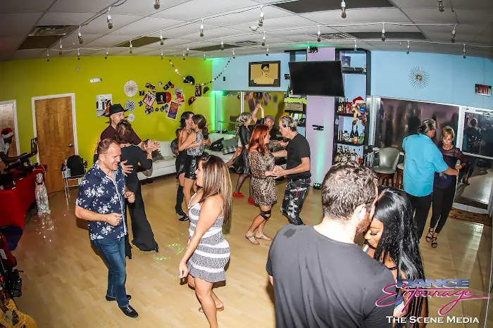 DanceEntourage Picture 5