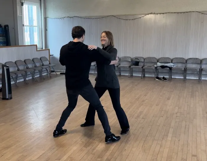 Emily Coles Dance SF Picture 2