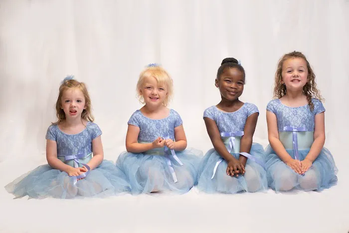 Captivating Dance Studio Picture 4
