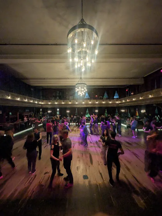 Reverie Ballroom Picture 6