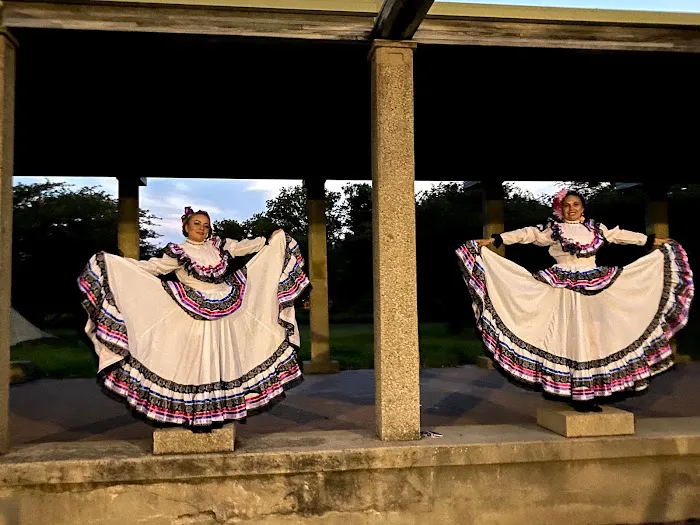 Ballet Folklorico de Chicago Picture 8