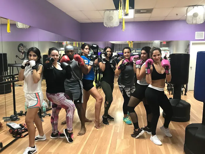 Sexy Sassy Strong Fitness Studio Picture 5