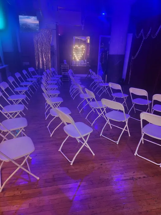 The Ricochet Room Picture 2