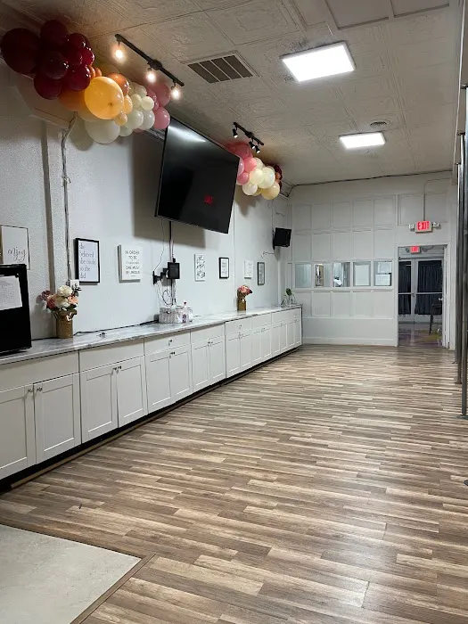 CoSpin Dallas | Pole Dance Studio Rental Picture 3