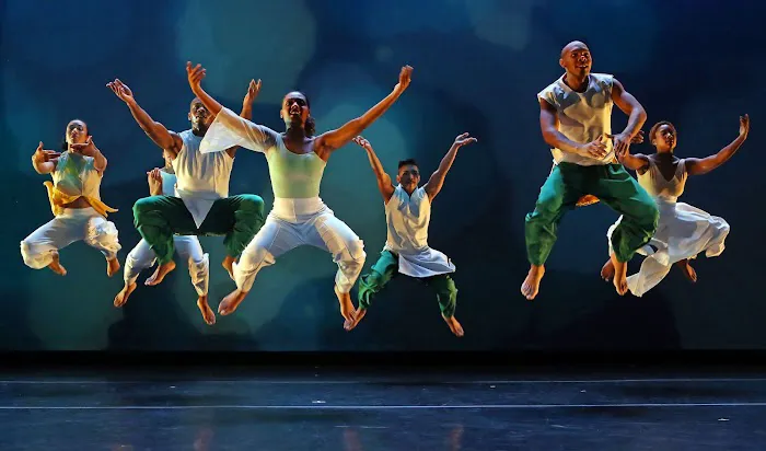 TITAS/DANCE UNBOUND Picture 1